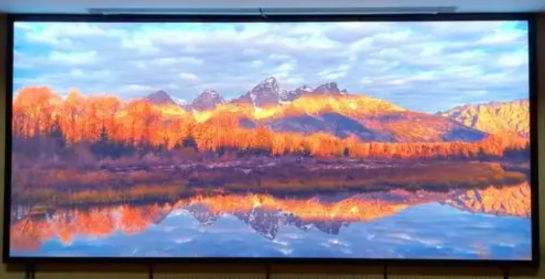 液晶拼接屏的功耗是多少:192瓦,节能环保是核心优势